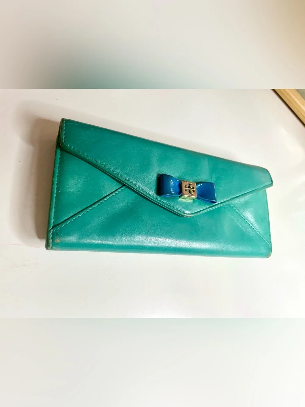 Tory Burch Green Leather Continental Envelope Wallet with Blue Enamel Bow